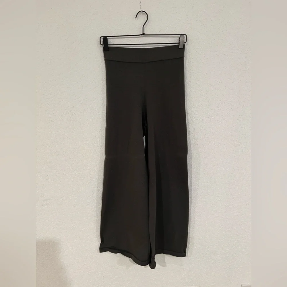 Mod Ref - The Rica Set - Olive - Picture 5 of 8